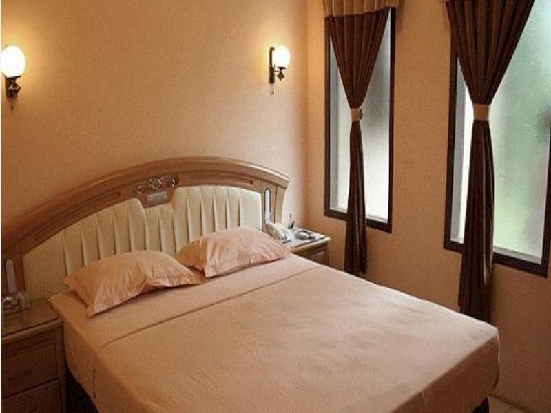 Patria Garden Hotel Blitar Dış mekan fotoğraf